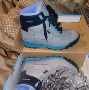 Vintage Vasque Skywalk boots brand-new